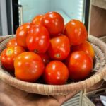 Tomato 1kg (BIG SIZES)